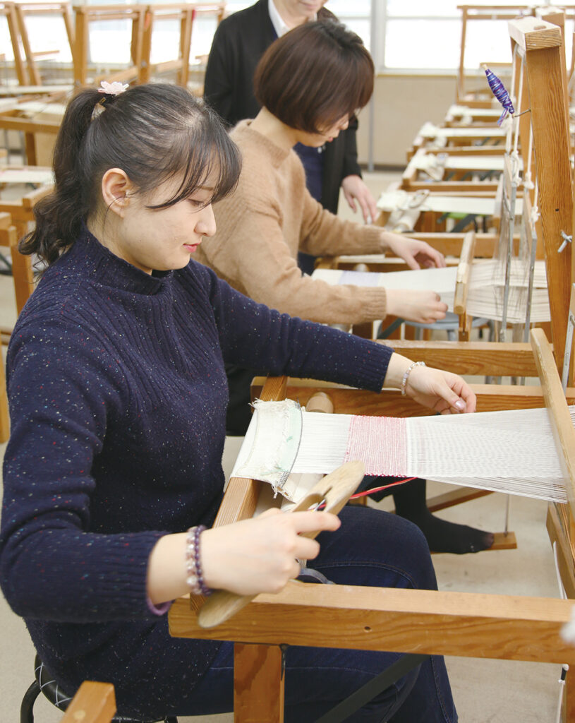 Have fun in Japan Pass“ Handweaving Experience (Reservation Required) -  西陣織工業組合